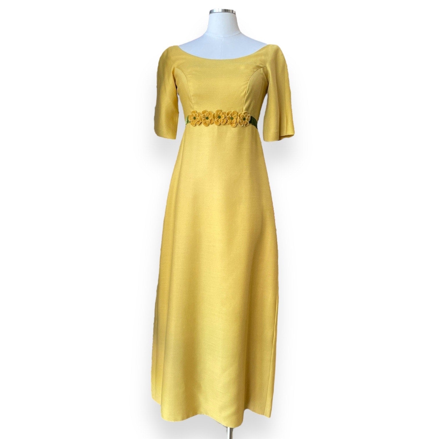 Vintage 60s 70s yellow linen maxi dress velvet flowers XS Small Cute Little Ruin Vintage Vintage 60s 70s yellow linen maxi dress velvet flowers XS Small Cute Little Ruin Vintage