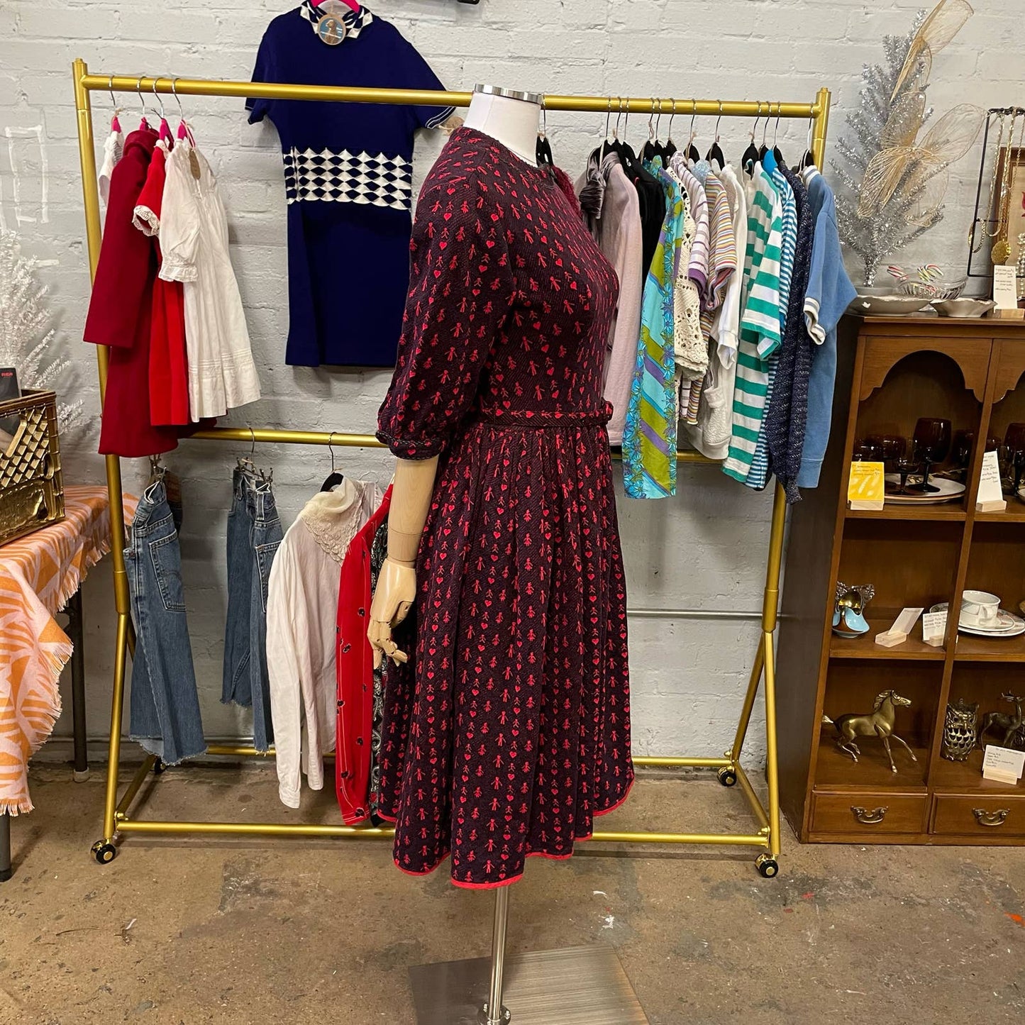 1950’s red and black heart pattern novelty print Serbin Swiss-ette fit and flare dress / size S M