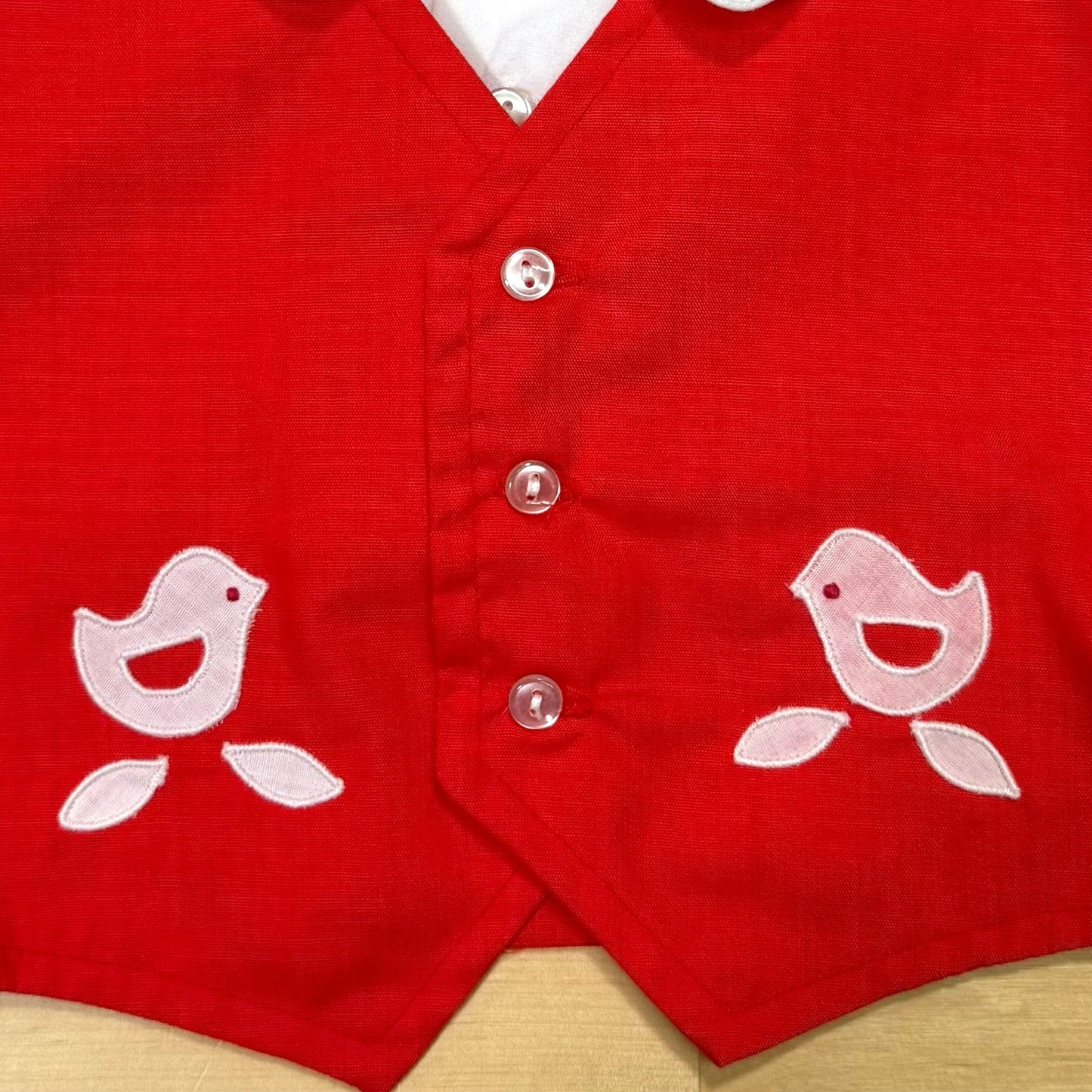 Vintage 70s baby toddler red and white dove applique vest top / size 12-18 months