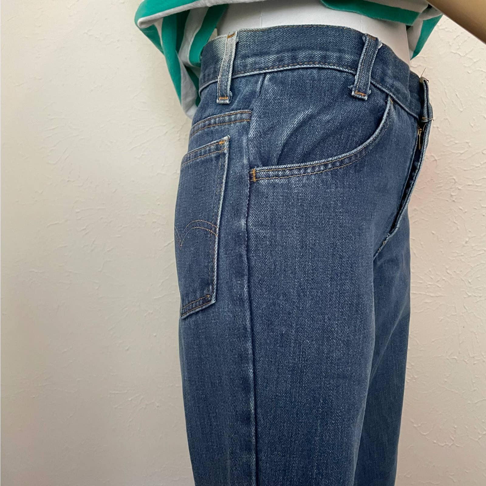 70s Levi's orange tab bell bottom flare jeans 29 x 31 – Cute Little Ruin  Vintage